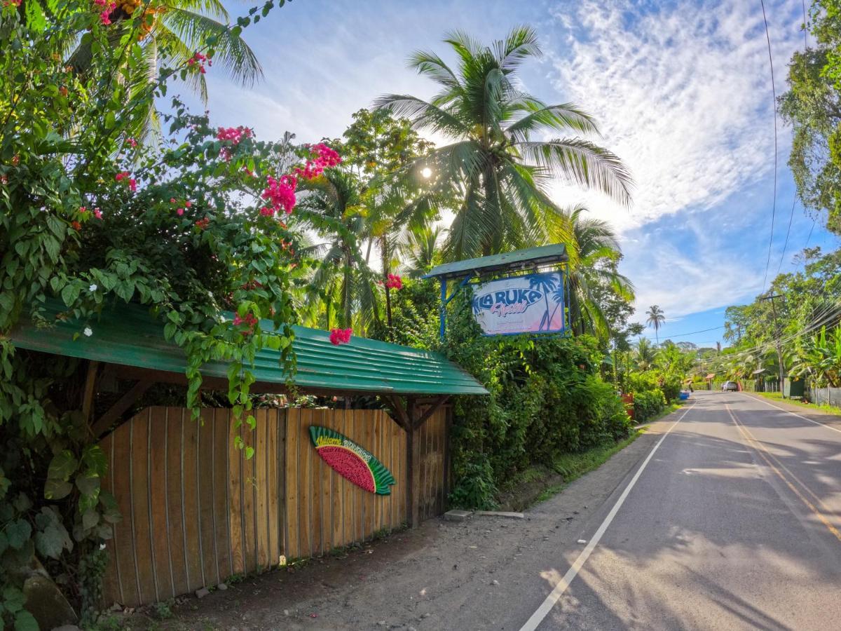 La Ruka Hostel Puerto Viejo de Talamanca Exteriör bild