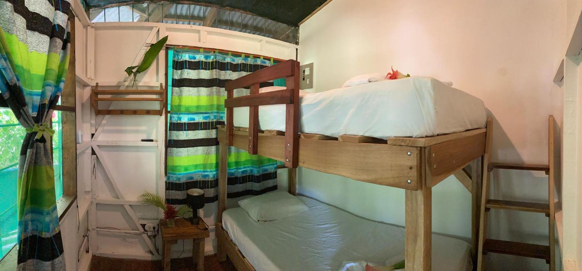 La Ruka Hostel Puerto Viejo de Talamanca Exteriör bild